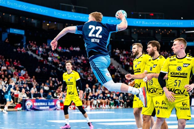 02.09.2026, xdobgx, Handball Opel HBL, Handball Club Hamburg - TVB Stuttgart v.l. Noah Beyer (Handball Club Hamburg, 22) beim Wurf, in action, throwing Hamburg