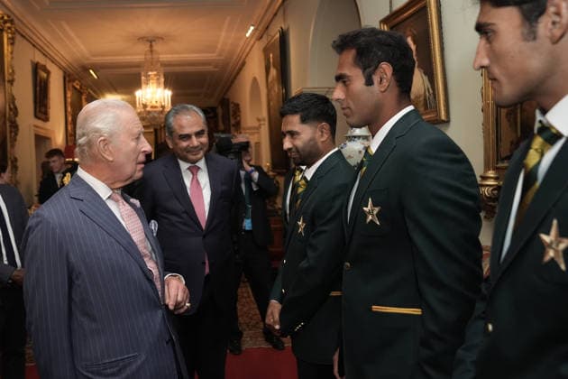 Audience at Clarence House King Charles III meets members of the Pakistan National Cricket Team during an audience with the team at Clarence House in London. Picture date: Wednesday September 2, 2026., Credit:Stefan Rousseau PA ROTA - B68 Avalon UK, London  Copyright: xStefanxRousseaux xPAxROTAx-xB68x xAvalonx 1130178572