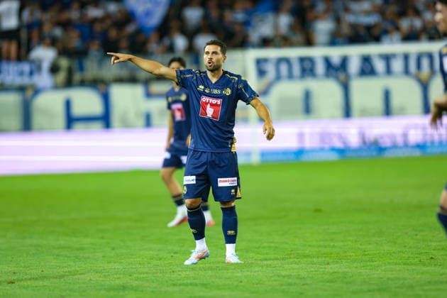 2. September 2026, Fussball, Brack Super League 2026 27, Runde 6, FC Luzern gegen FC Vaduz, Thermoplan Arena, Luzern, Schweiz Leonardo Bertone (6, FC Luzern) dirigiert das Mittelfeld Photo: Urs Ottiger