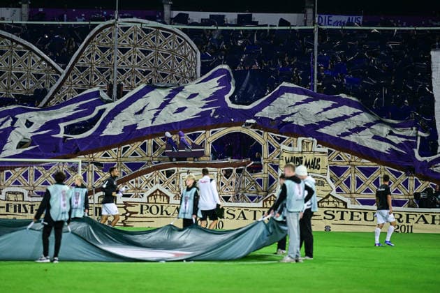 02.09.2026, Fussball, DFB-Pokal, VfL Osnabrück - FC Bayern München, Fanchoreo VfL Osnabrück mit fahrendem Element, xRHR-FOTO DEx Copyright: TeresaxKroeger RHR-FOTOx RHR-FOTO DE