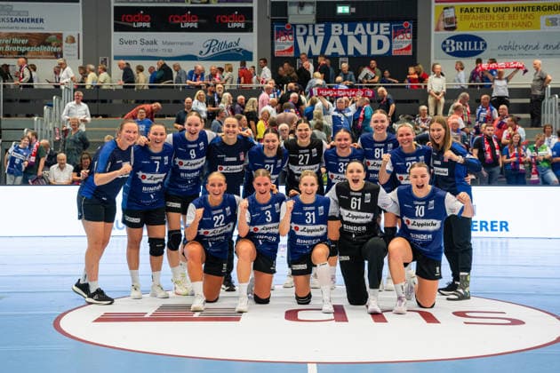 HSG Blomberg-Lippe (GER) vs. TuS Metzingen (GER), Handball, 1. Handball Bundesliga Frauen, Spieltag 2, Saison 2026 2027, Blomberg, 02.09.26 Die Spielerinnen der HSG Blomberg-Lippe (GER) jubeln freuen sich ueber den Sieg gegen TuS Metzingen (GER) Blomberg Synflex-Arena an der Ulmenallee Deutschland