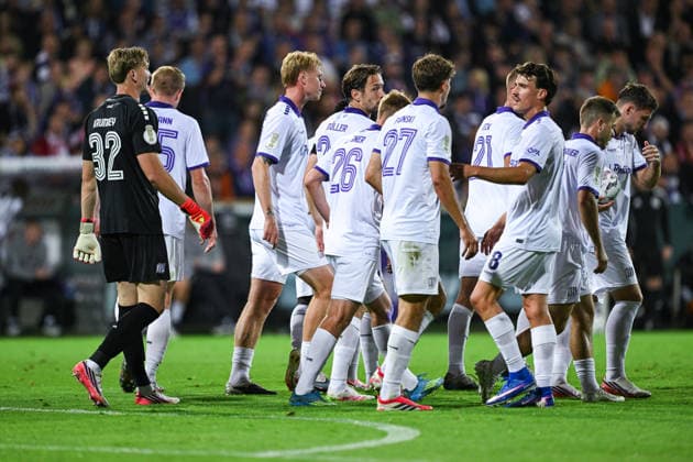 02.09.2026, Fussball, DFB-Pokal, VfL Osnabrück - FC Bayern München, Spielerkreis VfL Osnabrück nach dem Gegentor xRHR-FOTO DEx Copyright: TeresaxKroeger RHR-FOTOx RHR-FOTO DE