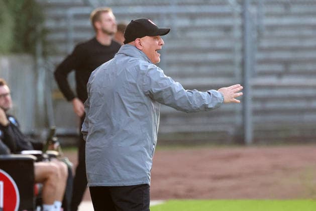 Trainer Volkan Uluc (SI) Fussball Regionalliga West, 6. Spieltag, Sportfreunde Siegen - SC Paderborn 07 U21, U 21 am 02.09.2026 in Siegen Deutschland.