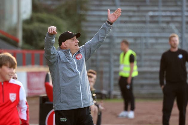 Trainer Volkan Uluc (SI) Fussball Regionalliga West, 6. Spieltag, Sportfreunde Siegen - SC Paderborn 07 U21, U 21 am 02.09.2026 in Siegen Deutschland.