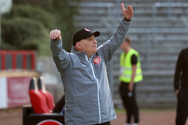 Trainer Volkan Uluc (SI) Fussball Regionalliga West, 6. Spieltag, Sportfreunde Siegen - SC Paderborn 07 U21, U 21 am 02.09.2026 in Siegen Deutschland.