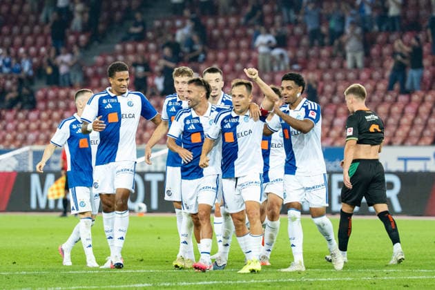 Fussball, Schweiz: Brack Super League, 6. Spieltag: Grasshopper Club Zürich vs. FC St. Gallen 1879, Mittwoch, 02.09.2026 (Stadion Letzigrund, Zürich); Torjubel Grasshopper Club Zürich nach dem Tor von Amir Abrashi (6, Grasshopper Club Zürich) zum 1:0, Tor GC Zürich Copyright: xValentinxDomgjonix