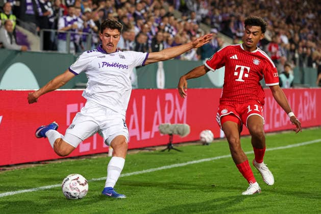 Leonhard Muenst (VfL Osnabrueck) und Nathaniel Brown (FC Bayern Muenchen) im Zweikampf waehrend des DFB-Pokal Spiels zwichen VfL Osnabrueck v FC Bayern Muenchen, Bremer Bruecke am 02. September 2026 in Osnabrueck, Deutschland. (Foto von Oliver Kaelke DeFodi Images) +++ Leonhard Muenst (VfL Osnabrueck) und Nathaniel Brown (FC Bayern Muenchen) battle for the ball during the DFB-Pokal match between VfL Osnabrueck v FC Bayern Muenchen at Bremer Bruecke on September 2, 2026 in Osnabrueck, Germany. (Photo by Oliver Kaelke DeFodi Images) (Photo by Oliver Kaelke DeFodi Images) -