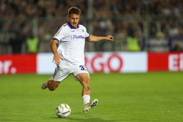 Patrick Kammerbauer (VfL Osnabrueck) in Aktion, am Ball, Einzelaktion waehrend des DFB-Pokal Spiels zwichen VfL Osnabrueck v FC Bayern Muenchen, Bremer Bruecke am 02. September 2026 in Osnabrueck, Deutschland. (Foto von Oliver Kaelke DeFodi Images) +++ Patrick Kammerbauer (VfL Osnabrueck) controls the ball during the DFB-Pokal match between VfL Osnabrueck v FC Bayern Muenchen at Bremer Bruecke on September 2, 2026 in Osnabrueck, Germany. (Photo by Oliver Kaelke DeFodi Images) (Photo by Oliver Kaelke DeFodi Images) -