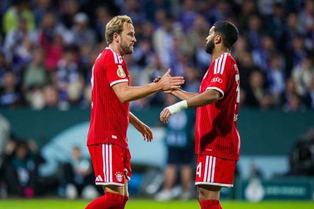 02.09.2026 - Fußball, 2026 2027, DFB-Pokal, 1. Hauptrunde, VfL Osnabrück - FC Bayern München: (L-R) Harry Kane (München) jubelt nach seinem Tor zum 1:1 mit Ismael Saibari (München) DFB REGULATIONS PROHIBIT ANY USE OF PHOTOGRAPHS AS IMAGE SEQUENCES AND OR QUASI-VIDEO.