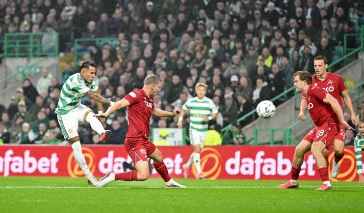Camilo Duran of Celtic scores the opening goal of the game Celtic v Aberdeen, William Hill Scottish Premiership, Football, Celtic Park, Glasgow, Scotland, UK - 02 Sep 2026Glasgow Celtic Park Scotland United Kingdom  Copyright: xMarkxRunnacles Shutterstockx 17128883aq