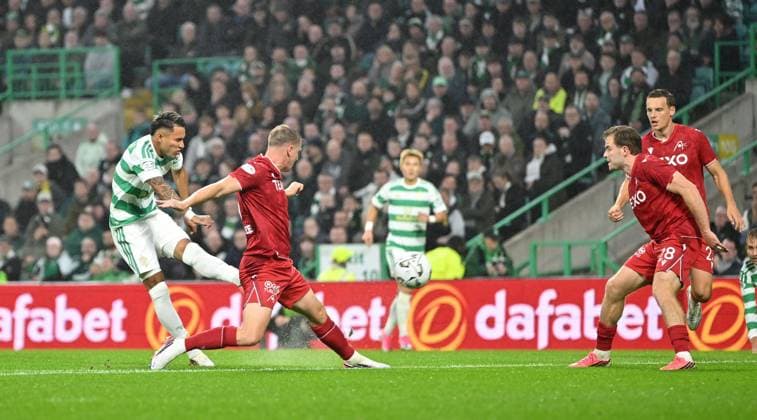 Camilo Duran of Celtic scores the opening goal of the game Celtic v Aberdeen, William Hill Scottish Premiership, Football, Celtic Park, Glasgow, Scotland, UK - 02 Sep 2026Glasgow Celtic Park Scotland United Kingdom  Copyright: xMarkxRunnacles Shutterstockx 17128883ap