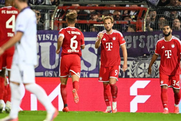 DFB Pokal - 26 27 - VfL Osnabrück - FC Bayern München am 02.09.2026 an der Bremer Brücke in Osnabrück Jubel, Torjubel, Torschuetze, Torschütze Harry Kane (Bayern Muenchen) jubelt nach seinem Tor zum 1:1 mit Joshua Kimmich (Bayern Muenchen)