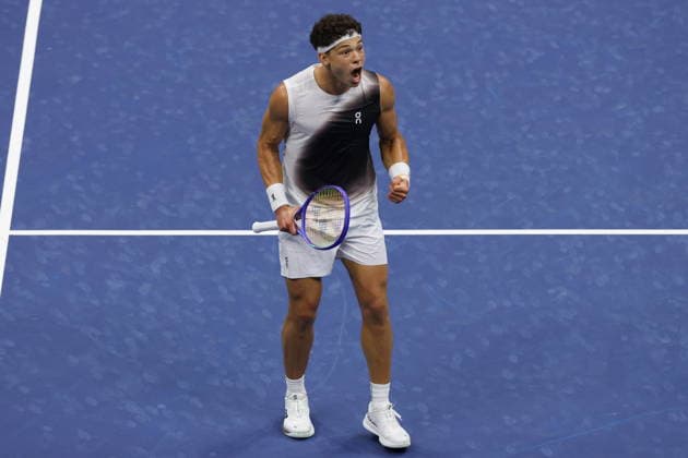 US Open tennis tournament - Day 4 Ben Shelton of the US gestures as he plays against Hubert Hurkacz of Poland during the Men s Singles second round match of the US Open Tennis Championships in Flushing Meadows, New York, USA, 02 September 2026. FLUSHING MEADOWS NEW YORK United States  Copyright: xBRIANxHIRSCHFELDx