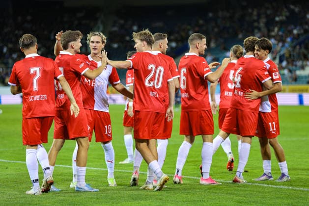 2. September 2026, Fussball, Brack Super League 2026 27, Runde 6, FC Luzern gegen FC Vaduz, Thermoplan Arena, Luzern, Schweiz Jubel für den FC Vaduz nach dem Tor von Julian Stark (17, FC Vaduz) Photo: Urs Ottiger