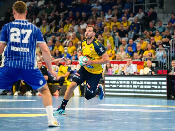 02.09.2026, xwppx, Handball Opel HBL, Rhein-Neckar-Löwen - VfL Gummersbach v.l. Kentin MahÃ (Rhein-Neckar Löwen), Kristjan HorÅ¾en (VfL Gummersbach) Mannheim