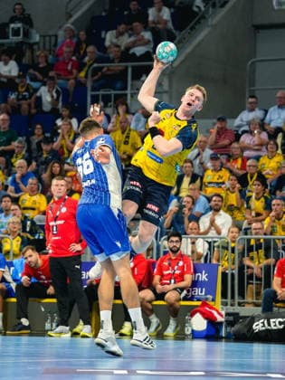 02.09.2026, xwppx, Handball Opel HBL, Rhein-Neckar-Löwen - VfL Gummersbach v.l. Å tÄ›pan Zeman (VfL Gummersbach), Haukur Thrastarson (Rhein-Neckar Löwen) Mannheim