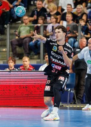 02.09.2026 - Handball - 1. Bundesliga OPEL HBL - Saison 2026 2027 - 02. Spieltag: HC Erlangen Metropolregion Nürnberg HCE - TSV Hannover-Burgdorf ( Die Recken ) - DaMa - xdaxmax - Lucca Bialowas (37, HC Erlangen HCE )