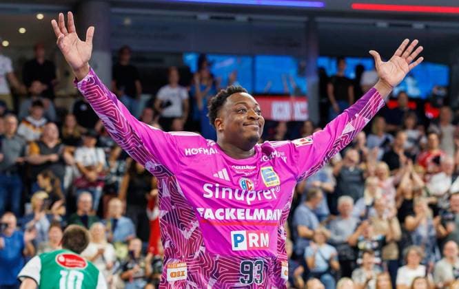 02.09.2026 - Handball - 1. Bundesliga OPEL HBL - Saison 2026 2027 - 02. Spieltag: HC Erlangen Metropolregion Nürnberg HCE - TSV Hannover-Burgdorf ( Die Recken ) - DaMa - xdaxmax - Jubel Freude - Rubens Pierre (93, HC Erlangen HCE ) jubelt freut sich Freude