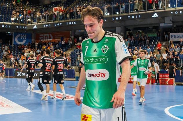 02.09.2026 - Handball - 1. Bundesliga OPEL HBL - Saison 2026 2027 - 02. Spieltag: HC Erlangen Metropolregion Nürnberg HCE - TSV Hannover-Burgdorf ( Die Recken ) - DaMa - xdaxmax - Leif Tissier (7, TSV Hannover-Burgdorf ) enttäuscht Enttäuschung nach Spielende
