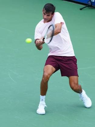Rafael Jodar in first round action 2026 US Open, Day Four, USTA Billie Jean King National Tennis Center, New York, USA - 02 Sep 2026New York USTA Billie Jean King National T New York (NY) United States of America EDITORIAL USE ONLY No use with unauthorised audio, video, data, fixture lists, club league logos or live services. Online in-match use limited to 120 images, no video emulation. No use in betting, games or single club league player publications. Copyright: xJavierxGarcia Shutterstockx 17124553br