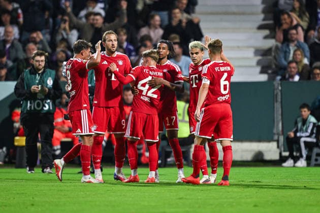 02.09.2026, Fussball, DFB-Pokal, VfL Osnabrück - FC Bayern München, Michael Olise (FC Bayern München) freut sich über das Tor zum 1:3 mit Harry Kane (FC Bayern München) , Luis Diaz (FC Bayern München), Lennart Karl (FC Bayern München) xRHR-FOTO DEx Copyright: TeresaxKroeger RHR-FOTOx RHR-FOTO DE