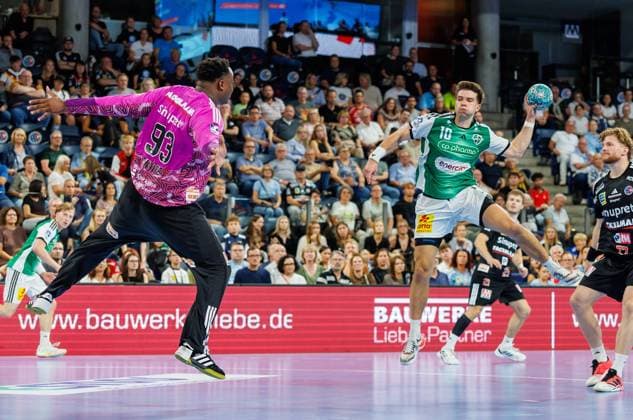 02.09.2026 - Handball - 1. Bundesliga OPEL HBL - Saison 2026 2027 - 02. Spieltag: HC Erlangen Metropolregion Nürnberg HCE - TSV Hannover-Burgdorf ( Die Recken ) - DaMa - xdaxmax - Rubens Pierre (93, HC Erlangen HCE ) Renars Uscins (10, TSV Hannover-Burgdorf )