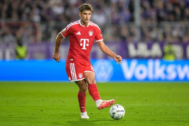 Fußball, DFB-Pokal, 20260902, VfL Osnabrück - FC Bayern München. Im Bild Tom BISCHOF (Bayern, 8). Osnabrück Osnatel Arena Niedersachsen Deutschland Copyright: Passion2Press MarkusxFischerx