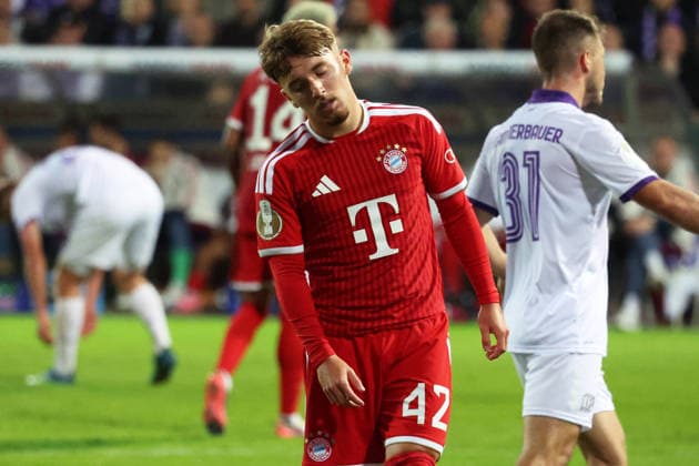 02.09.2026, xrekx, Fussball DFB Pokal 1.Runde, VfL Osnabrueck - FC Bayern München v.l. Lennart Karl (FC Bayern Muenchen) Osnabrueck