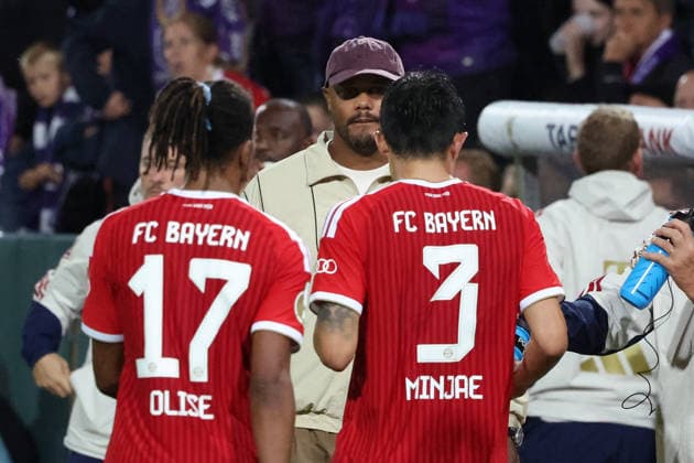 02.09.2026, xrekx, Fussball DFB Pokal 1.Runde, VfL Osnabrueck - FC Bayern München v.l. Michael Olise (FC Bayern Muenchen) Trainer head coach Vincent Kompany (FC Bayern Muenchen) Min-jae Kim (FC Bayern Muenchen) Osnabrueck