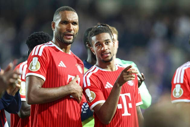 Jonathan Tah (FC Bayern Muenchen) und Michael Olise (FC Bayern Muenchen) sprechen miteinander, gestikuliert, Gestik waehrend des DFB-Pokal Spiels zwichen VfL Osnabrueck v FC Bayern Muenchen, Bremer Bruecke am 02. September 2026 in Osnabrueck, Deutschland. (Foto von Oliver Kaelke DeFodi Images) +++ Jonathan Tah (FC Bayern Muenchen) und Michael Olise (FC Bayern Muenchen) talk to each other, gestures during the DFB-Pokal match between VfL Osnabrueck v FC Bayern Muenchen at Bremer Bruecke on September 2, 2026 in Osnabrueck, Germany. (Photo by Oliver Kaelke DeFodi Images) (Photo by Oliver Kaelke DeFodi Images) -