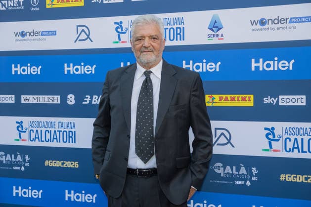 IPA88043004 - Spillo Altobelli on the red carpet at the 2026 Gran Gala del Calcio during the AIC 2026 Gran Gala del Calcio, Other in Milan, Italy, September 2, 2026  Copyright: xLucaxMicheli IPAxSportx xx 88043004