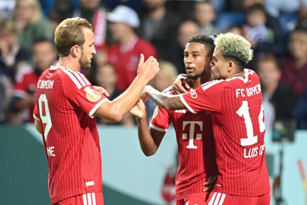 Michael OLISE (M) jubelt nach seinem Tor zum 1:3 mit LUIS DIAZ (M) und Harry KANE (M) Jubel, jubeln, Freude, cheers, Fussball DFB Pokal, 1. Hauptrunde, VfL Osnabrueck - FC Bayern Muenchen 1-4- am 02.09.2026 im Stadion an der Bremer Bruecke Osnabrueck Deutschland. DFL DFB regulations prohibit any use of photographs as image sequences and or quasi-video Â