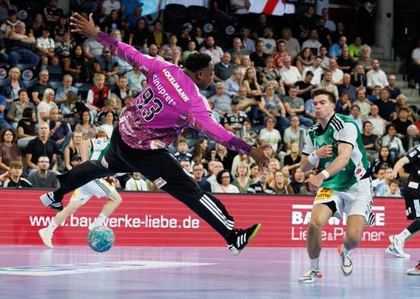 02.09.2026 - Handball - 1. Bundesliga OPEL HBL - Saison 2026 2027 - 02. Spieltag: HC Erlangen Metropolregion Nürnberg HCE - TSV Hannover-Burgdorf ( Die Recken ) - DaMa - xdaxmax - Rubens Pierre (93, HC Erlangen HCE ) Renars Uscins (10, TSV Hannover-Burgdorf )
