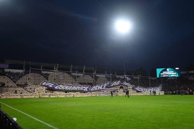 Choreo der VfL Osnabrueck Ultras, Fans, Fanblock, Fussball DFB Pokal, 1. Hauptrunde, VfL Osnabrueck - FC Bayern Muenchen 1-4 am 02.09.2026 im Stadion an der Bremer Bruecke Osnabrueck Deutschland. DFL DFB regulations prohibit any use of photographs as image sequences and or quasi-video Â