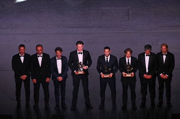 IPA88044384 - Hakan Calhanoglu, Scott McTominay, and Luka Modric are seen on stage during the AIC Gran Gala del Calcio on September 2, 2026, at La Scala theater in Milan, Italy  Copyright: xTizianoxBallabio IPAxSportx xx 88044384