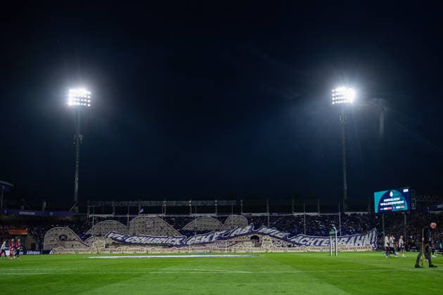 02.09.2026, Fussball, DFB-Pokal, VfL Osnabrück - FC Bayern München, Fanchoreo VfL Osnabrück mit fahrendem Element, xRHR-FOTO DEx Copyright: TeresaxKroeger RHR-FOTOx RHR-FOTO DE