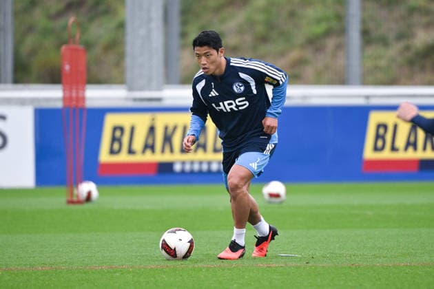 Hee-chan Hwang (FC Schalke 04), Hwang Hee-Chan 03.09.2026, Fussball 1. Bundesliga, Saison 2026 2027, Training FC Schalke 04 Gelsenkirchen Trainingsgelände Nordrhein Westfalen Deutschland *** Hee Chan Hwang, FC Schalke 04, Hwang Hee Chan, September 3, 2026, Soccer, Bundesliga 1, 2026–2027 Season, FC Schalke 04 Training, Gelsenkirchen, Training Facility, North Rhine-Westphalia, Germany Team2