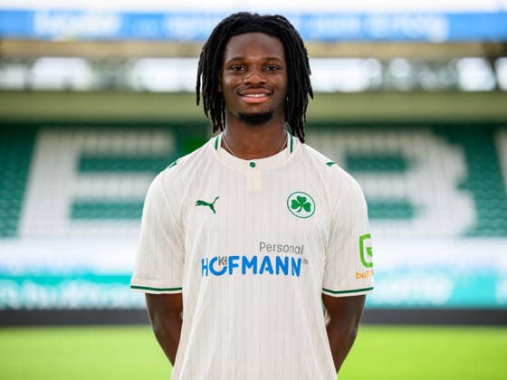 03.09.2026 - SpVgg Greuther Fürth ( Kleeblatt Spielvereinigung ) - 2. BL Fussball Bundesliga - Saison 2026 2027 - Neuzugänge - Fototermin Porträttermin Vorstellung Präsentation Pressetermin - - Einzelbild Einzelfoto Portrait Porträt Kopfbild - Hendry Blank (34, SpVgg Greuther Fürth ) *** September 3, 2026 SpVgg Greuther Fürth Kleeblatt Spielvereinigung 2nd Division Soccer Bundesliga 2026–2027 Season New Signings Photo Op Portrait Session Introduction Presentation Press Conference Single Image Individual Photo Portrait Headshot Hendry Blank 34, SpVgg Greuther Fürth