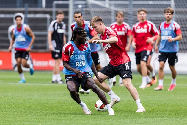 COLOGNE, GERMANY - SEPTEMBER 03: Isak Johannesson (1. FC Koeln, 8) controls the ball against Gideon Mensah (1. FC Koeln, 14) during a training session of season 2026 27 at Geissbockheim on September 03, 2026 in Cologne, Germany. North Rhine Westphalia Germany Copyright: xSteffiexWunderlx