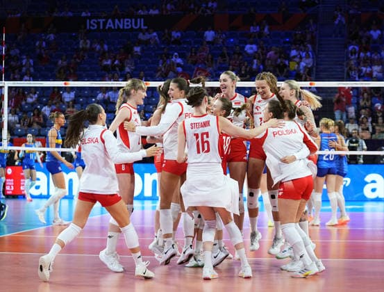 Poland v Netherlands - CEV EuroVolley 2026 ISTANBUL, TURKIYE - SEPTEMBER 3: Players of Poland celebrate victory during the CEV Women s European Volleyball Championship quarterfinal match between Poland and the Netherlands at Sinan Erdem Sports Hall in Istanbul, Turkiye, on September 3, 2026. Esra Bilgin Anadolu Istanbul Turkey. Editorial use only. Please get in touch for any other usage.  Copyright: x2026xAnadoluxEsraxBilginx