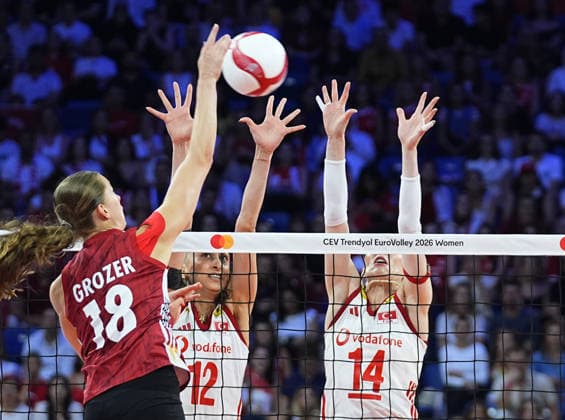 Turkiye v Germany - CEV EuroVolley 2026 ISTANBUL, TURKIYE - SEPTEMBER 3: Elif Sahin (12) of Turkiye in action against Leana Grozer (18) of Germany during the CEV Women s European Volleyball Championship quarterfinal match between Turkiye and Germany at Sinan Erdem Sports Hall in Istanbul, Turkiye, on September 3, 2026. Esra Bilgin Anadolu Istanbul Turkey. Editorial use only. Please get in touch for any other usage.  Copyright: x2026xAnadoluxEsraxBilginx