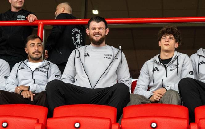 Fußball, Herren, Saison 2026 2027, 1. Bundesliga, 1. FC Union Berlin, Ordentliche Mitgliederversammlung im Stadion An der Alten Försterei, im Bild: v. l. Josip Juranovic (1. FC Union Berlin), Oliver Burke (1. FC Union Berlin), Andrik Markgraf (1. FC Union Berlin) auf der Tribüne, 03.09.2026, *** Soccer, Men s, 2026–2027 Season, Bundesliga 1, 1. FC Union Berlin, Annual General Meeting at the An der Alten Försterei Stadium; pictured from left: Josip Juranovic (1. FC Union Berlin), Oliver Burke (1. FC Union Berlin), and Andrik Markgraf (1. FC Union Berlin) in the stands, September 3, 2026, Copyright: xMatthiasxKochx