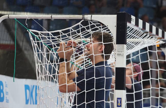 Bietigheim , Handball Opel-HBL , SG BBM Bietigheim vs. THW Kiel , Probleme am Tornetz