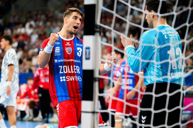 Bietigheim: HBL - 26 27 - SG BBM Bietigheim - THW Kiel Nikola Vlahovic (Bietigheim), Torhueter Martin Tomovski (Bietigheim) Jubel Freude Emotion Bietigheim-Bissingen Egetrans Arena Baden-Württemberg Deutschland