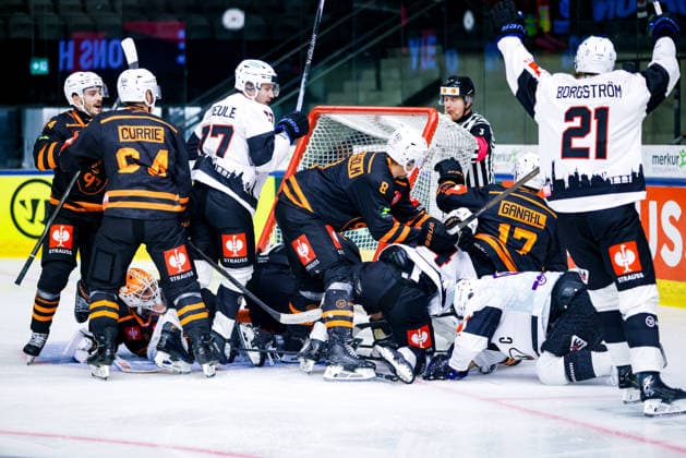 Ice hockey, Eishockey - CHL, 99ers vs Fribourg GRAZ,AUSTRIA,03.SEP.26 - ICE HOCKEY - CHL, Champions Hockey League, group stage, Graz 99ers vs HC Fribourg-Gotteron. Image shows the team Graz 99ers and HC Fribourg-Gotteron.  GEPAxpictures xJamesxDoak