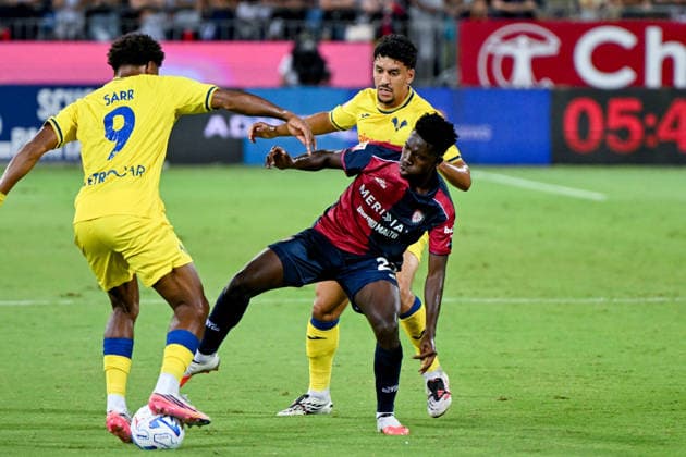 Cagliari s Joseph Liteta in action during the Coppa Italia Frecciarossa soccer match between Cagliari Calcio and Hellas Verona at the Unipol Domus in Cagliari, Sardinia - Thursday 3rd september 2026. - Soccer  Copyright: xGianlucaxZuddas LaPressex