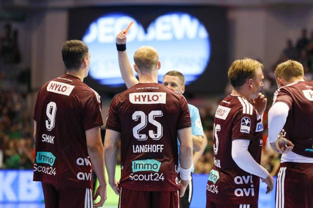 03.09.2026, xgox, Handball - Opel HBL SC Magdeburg - Füchse Berlin emspor, v.l. Frederik Simak (Berlin, 9) Rote Karte, Platzverweis, sent off Magdeburg