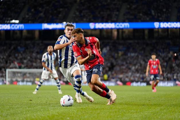 Alvaro Nunez seen during LaLiga EA Sports 26 27 game between teams of Real Sociedad and Celta Vigo (Mickael Ducint Ball Raw Images) San Sebastian Estadio Anoeta Spain Copyright: xMickaelxDucintx mickaelducint_RealSociedad_Celta450