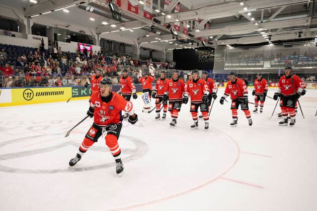 CHL Vorrunde - Red Bull Salzburg - Kölner Haie; Salzburg, 03.09.2026 Moritz Müller (Kölner Haie, Verteidigung, 91); CHL Vorrunde - Red Bull Salzburg - Kölner Haie am 03.09.2026 in der Volksgarten Salzburg in Salzburg (Österreich). *** CHL Preliminary Round: Red Bull Salzburg vs. Kölner Haie, Salzburg, September 3, 2026. Moritz Müller, Kölner Haie, defenseman, 91. CHL Preliminary Round: Red Bull Salzburg vs. Kölner Haie on September 3, 2026, at the Volksgarten Salzburg in Salzburg, Austria. Copyright: xBEAUTIFULxSPORTS AndreasxDickx