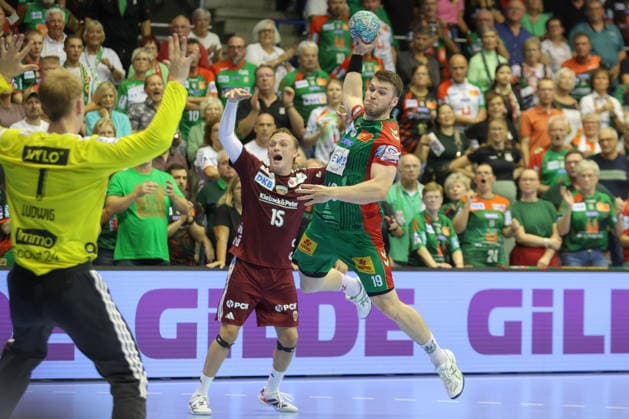 03.09.2026, xtgx, Handball Opel HBL, SC Magdeburg - Füchse Berlin emspor, v.l. Elvar Orn Jonsson (Magdeburg, 19) wirft Tor, Torschuetze, erzielt Tor, Treffer, scores the goal Magdeburg
